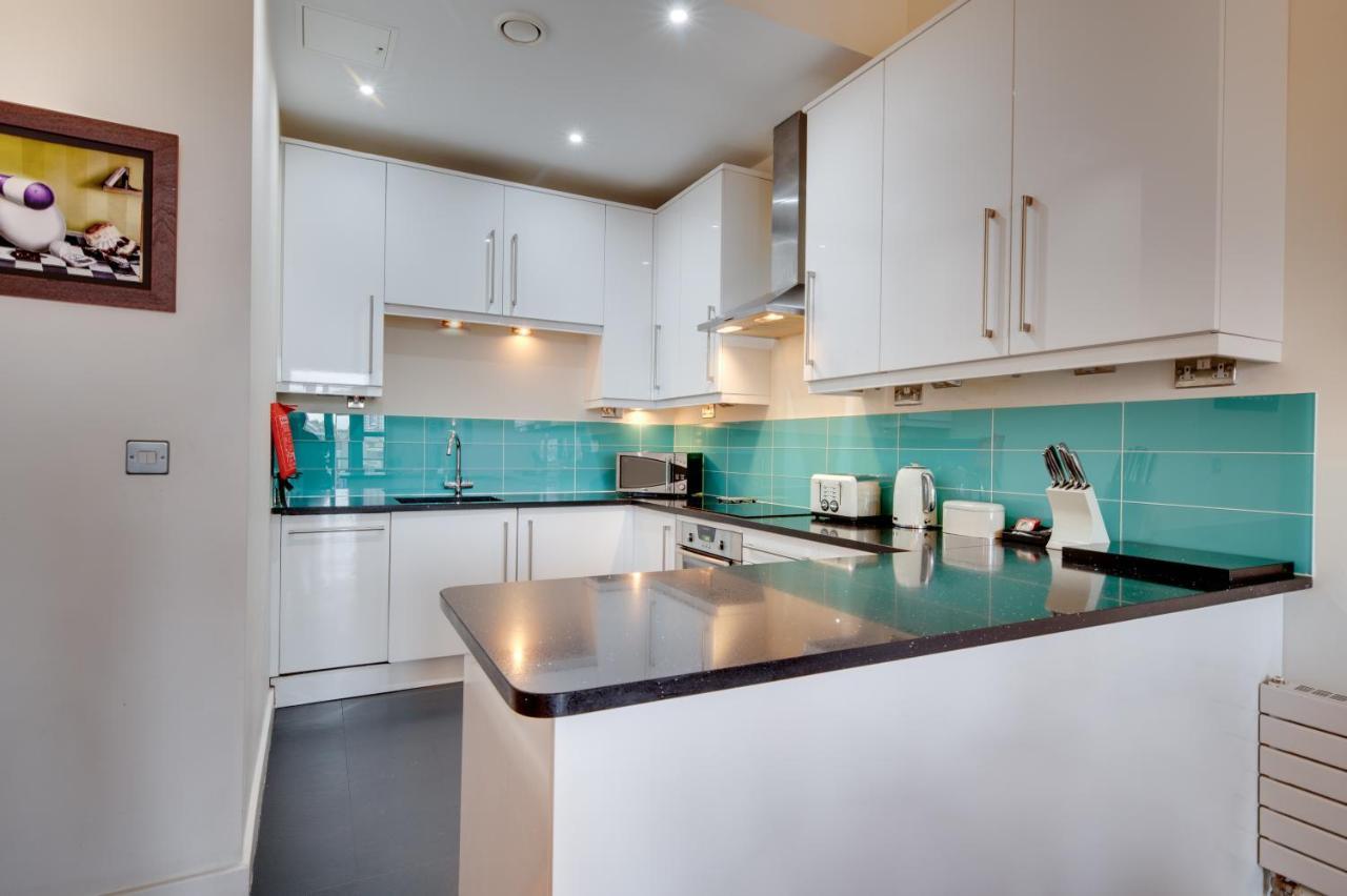 Crown Apartments 3B By Week2Week Newcastle-upon-Tyne Exteriör bild