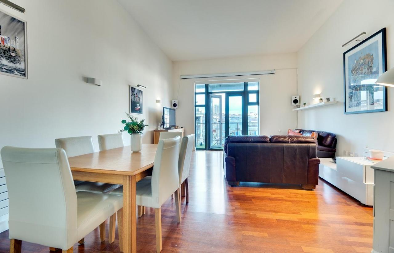 Crown Apartments 3B By Week2Week Newcastle-upon-Tyne Exteriör bild