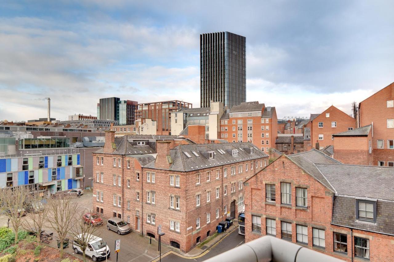 Crown Apartments 3B By Week2Week Newcastle-upon-Tyne Exteriör bild